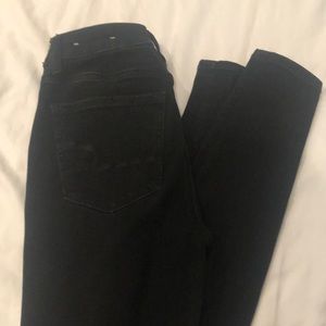 American Eagle distressed super hi-rise jegging